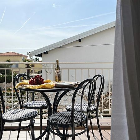 Apartments Teodora Maria Novigrad Istria Exterior foto